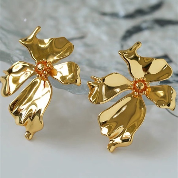 18K GP VINTAGE Flowers Earrings